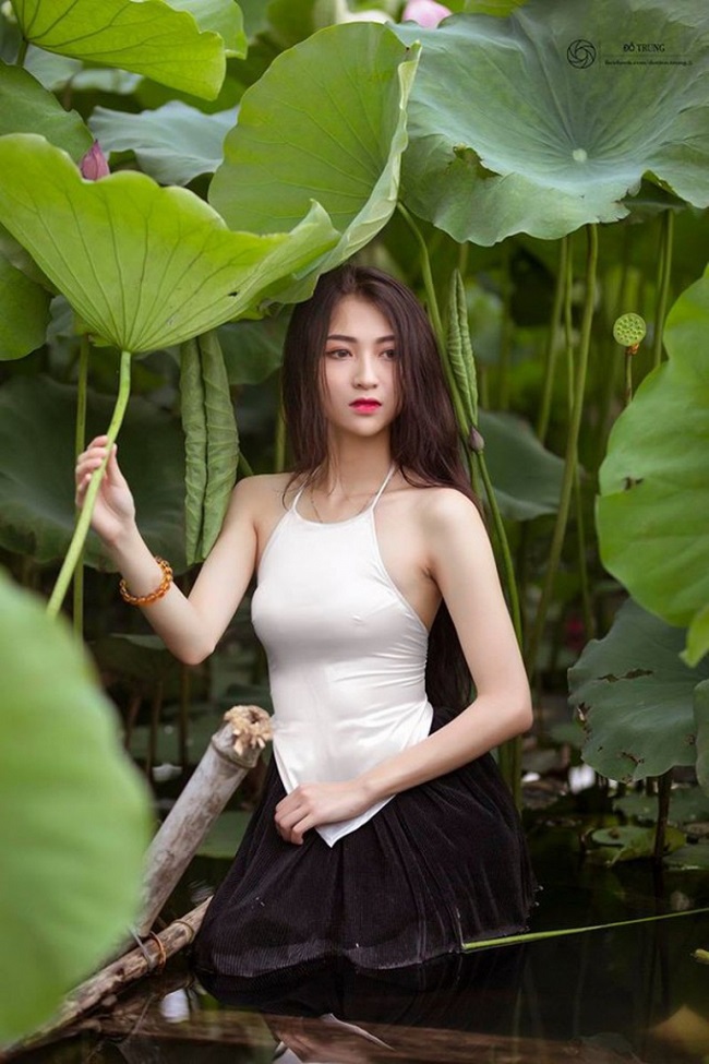 Anh Thư lộ clip 8 phút