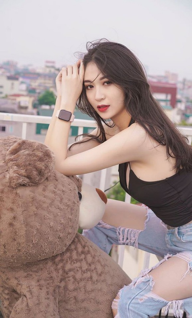 Anh Thư lộ clip 8 phút