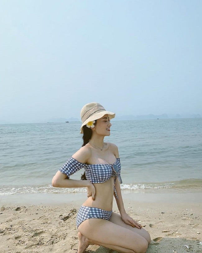Anh Thư lộ clip 8 phút
