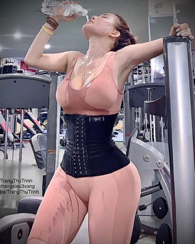 Clip cô giáo trang