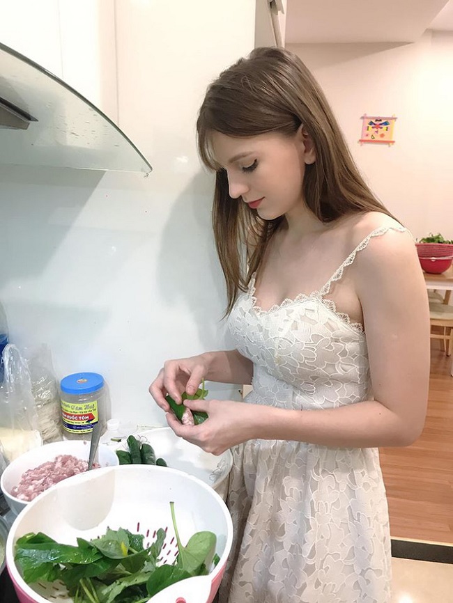 Clip nóng DJ Alexandra Rud