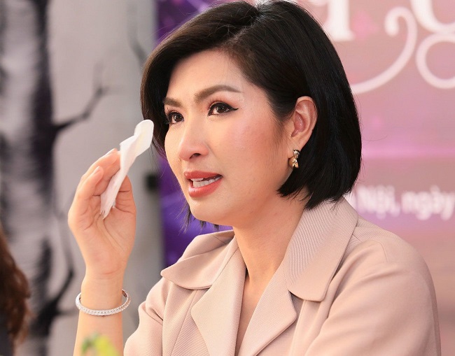 clip nguyễn hồng nhung