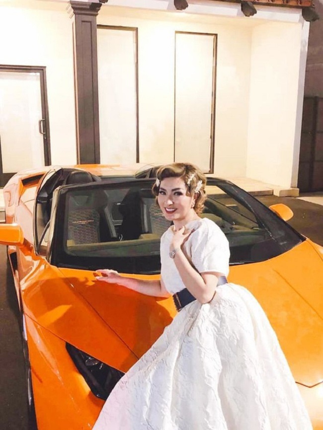 clip nguyễn hồng nhung