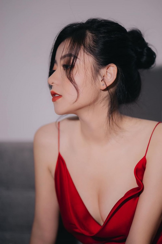 clip n&oacute;ng Trang Lucy