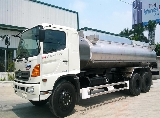 Gi&aacute; thu&ecirc; xe bồn chở nước nhiều mức gi&aacute; hấp dẫn