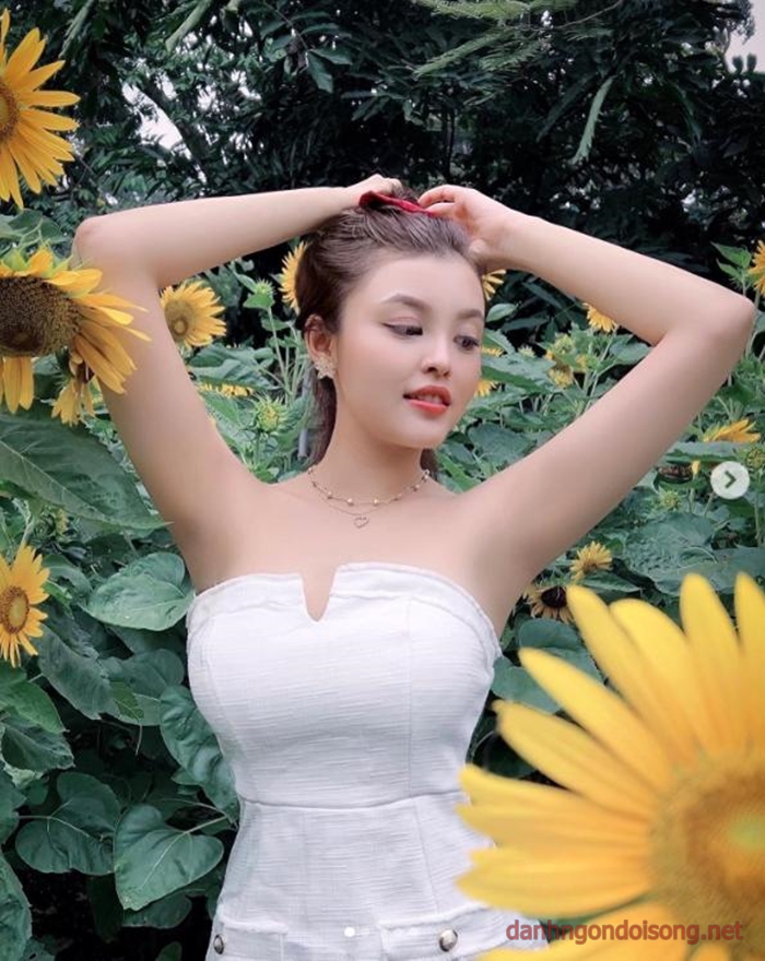 Clip chống tối cổ của tiếp viên hàng không Mỹ Hạnh