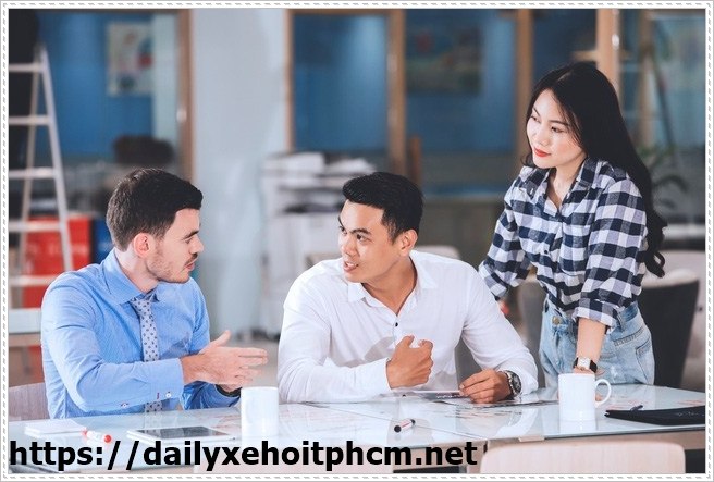 Cách hòa nhập với bạn bè ở Nga