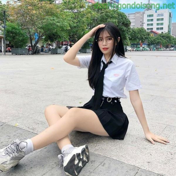Top ảnh g&aacute;i xinh đeo mắt k&iacute;nh dễ thương
