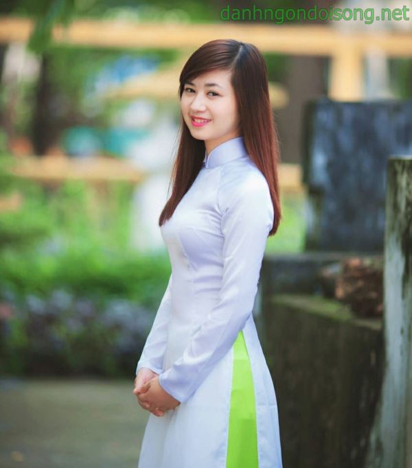 Top ảnh g&aacute;i xinh đeo mắt k&iacute;nh dễ thương