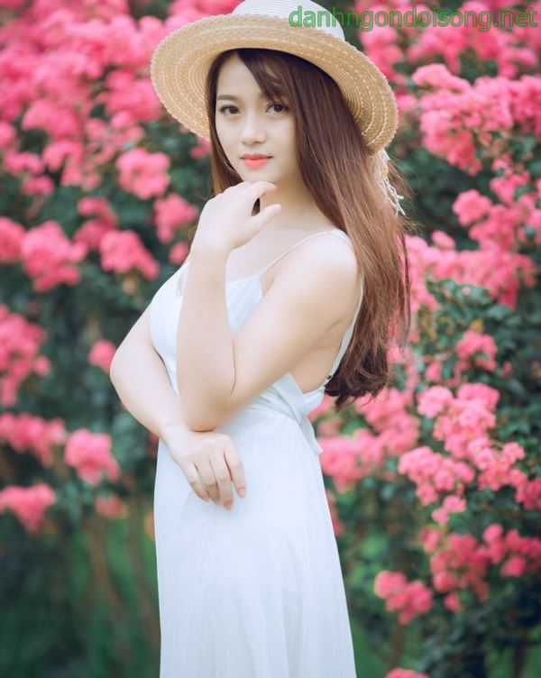 Top ảnh g&aacute;i xinh đeo mắt k&iacute;nh dễ thương