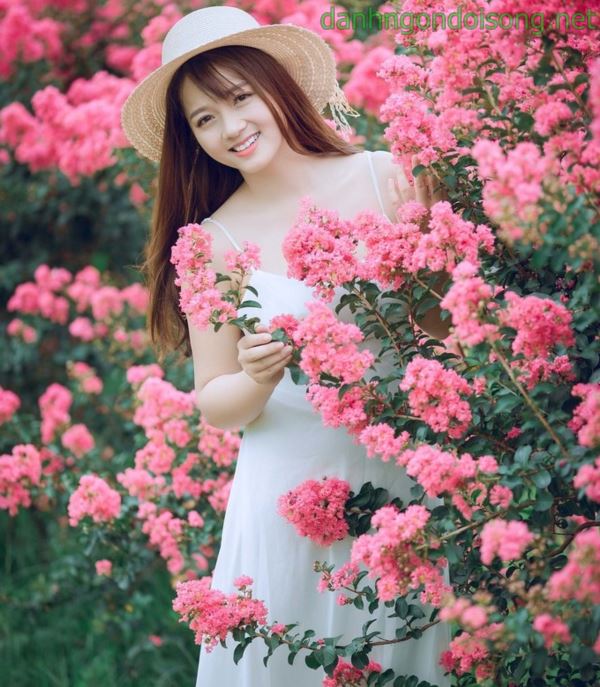 Top ảnh g&aacute;i xinh đeo mắt k&iacute;nh dễ thương