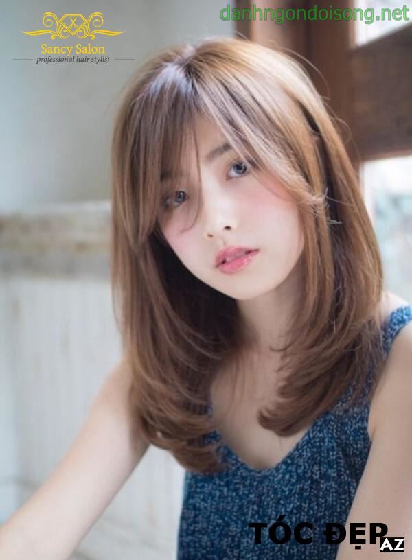 Ảnh g&aacute;i xinh t&oacute;c ngang vai 2k9