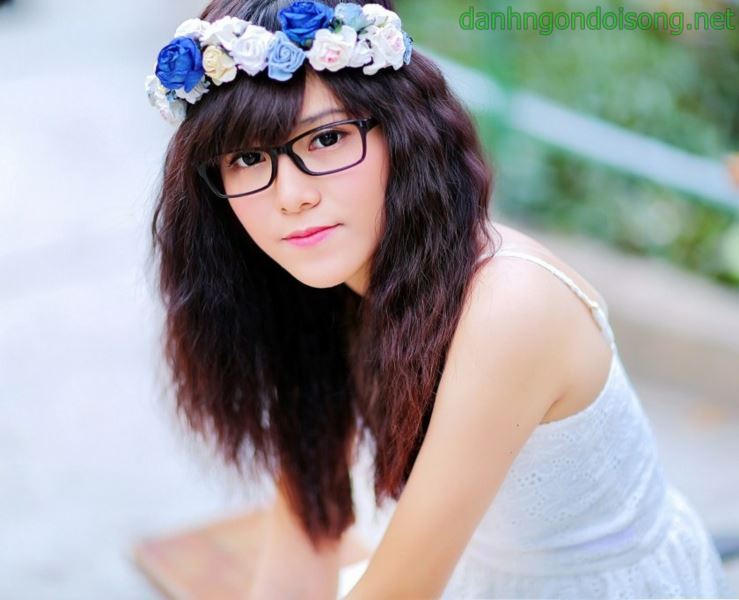 Ảnh g&aacute;i xinh t&oacute;c ngang vai 2k9