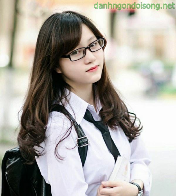 Ảnh g&aacute;i xinh t&oacute;c ngang vai 2k9