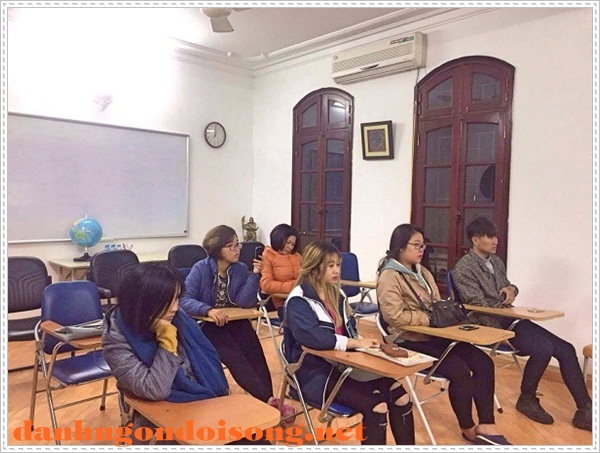 Du học Ph&aacute;p bằng tiếng Anh c&oacute; kh&aacute; nhiều chương tr&igrave;nh đ&agrave;o tạo kh&aacute;c nhau