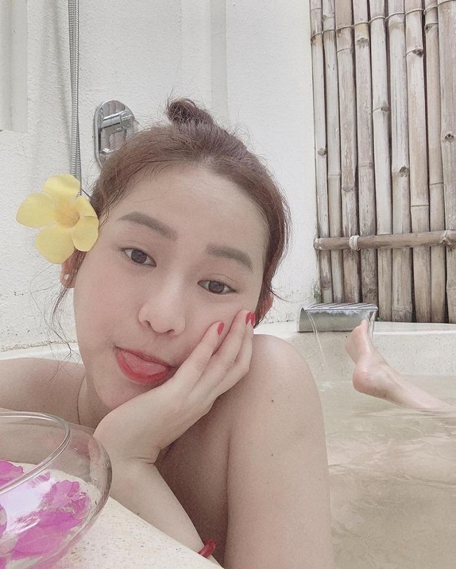 thúy vi ảnh nude 6