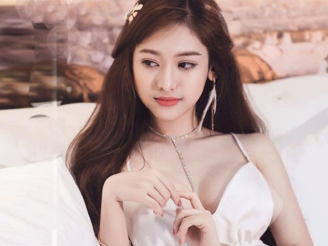 thúy vi ảnh nude 9