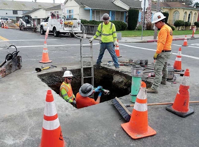 Nạo v&eacute;t hố ga quận 9 gi&aacute; rẻ chất lượng h&agrave;ng đầu