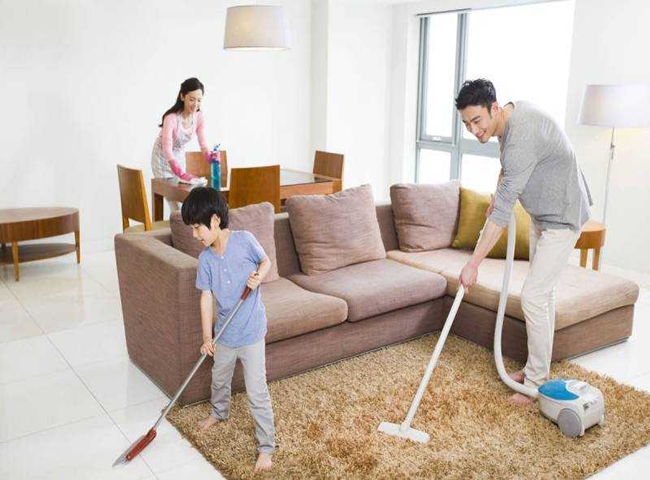 C&aacute;ch chăm s&oacute;c nh&agrave; cửa hiệu quả người Nhật kh&ocirc;ng th&iacute;ch sử dụng c&acirc;y lau nh&agrave;