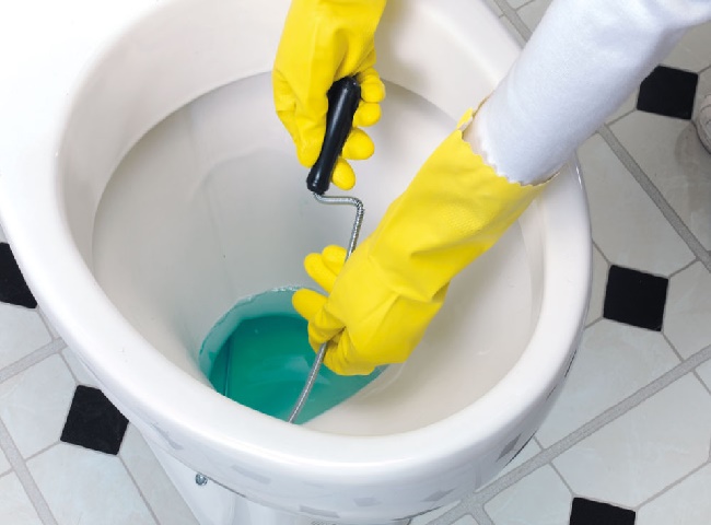 Th&ocirc;ng tắc bồn cầu nghẹt quận 5 hoạt dộng nhiều năm trong nghề