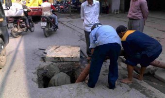 Thông cống nghẹt bằng cách nào ngay tại nhà?
