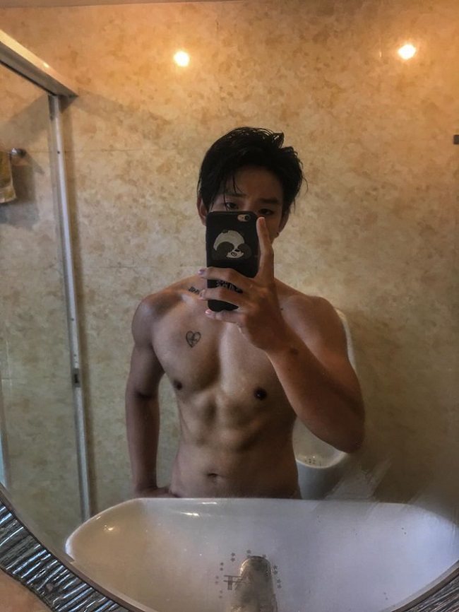 3 đoạn clip n&oacute;ng được cho l&agrave; của hot tiktoker 6 m&uacute;i sinh vi&ecirc;n trường con nh&agrave; gi&agrave;u rmit
