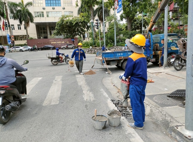 Đơn vị nạo v&eacute;t hố ga quận 1 sẽ tiết kiệm chi ph&iacute; khi được lựa chọn